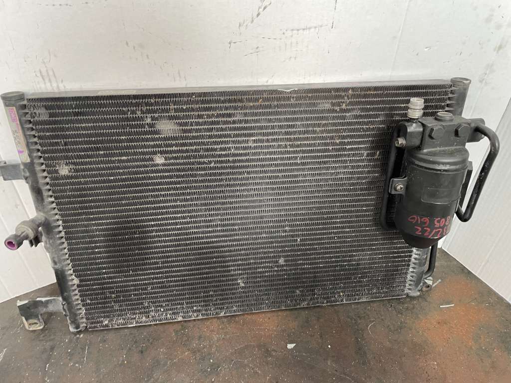 CLIMATISEUR À CONDENSEUR DE RADIATEUR SAAB 9-3 CABRIO 1998-2000 COD 4758637 (132/22-805GIO)