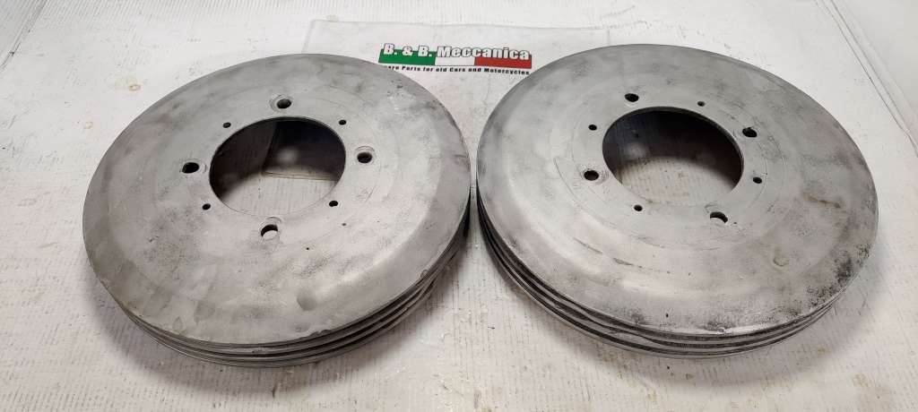 PAIR OF DRUM BRAKES FIAT 1100 A/B/E MUSONE 1940s (MG308) 