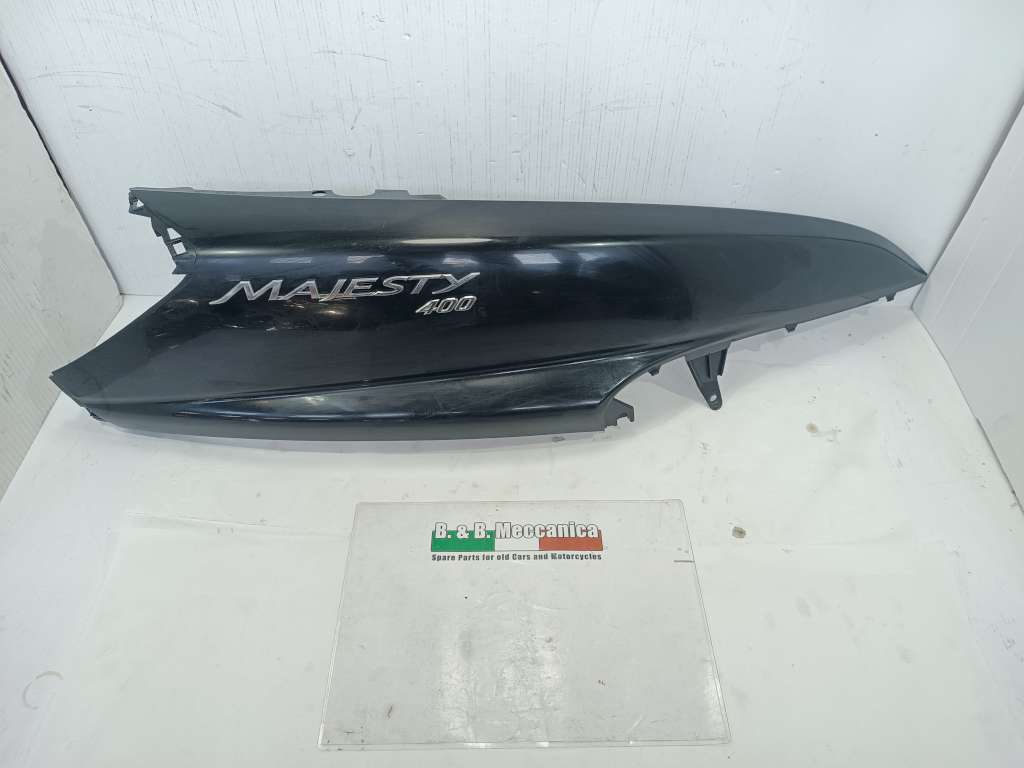 CARENADO COLA TRASERO DERECHO YAMAHA MAJESTY 400 2004 - 2008 (IN212)