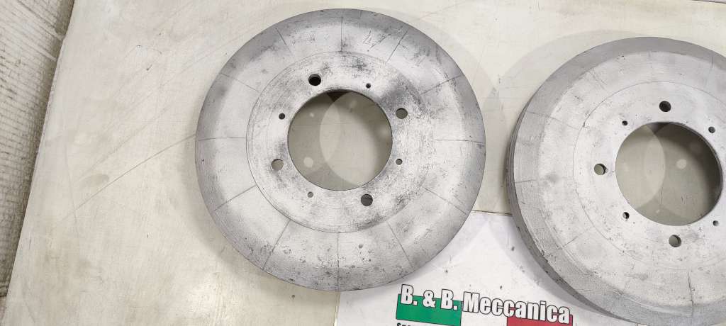 PAIR OF DRUM BRAKES FIAT 1100 A/B/E MUSONE (RT94)