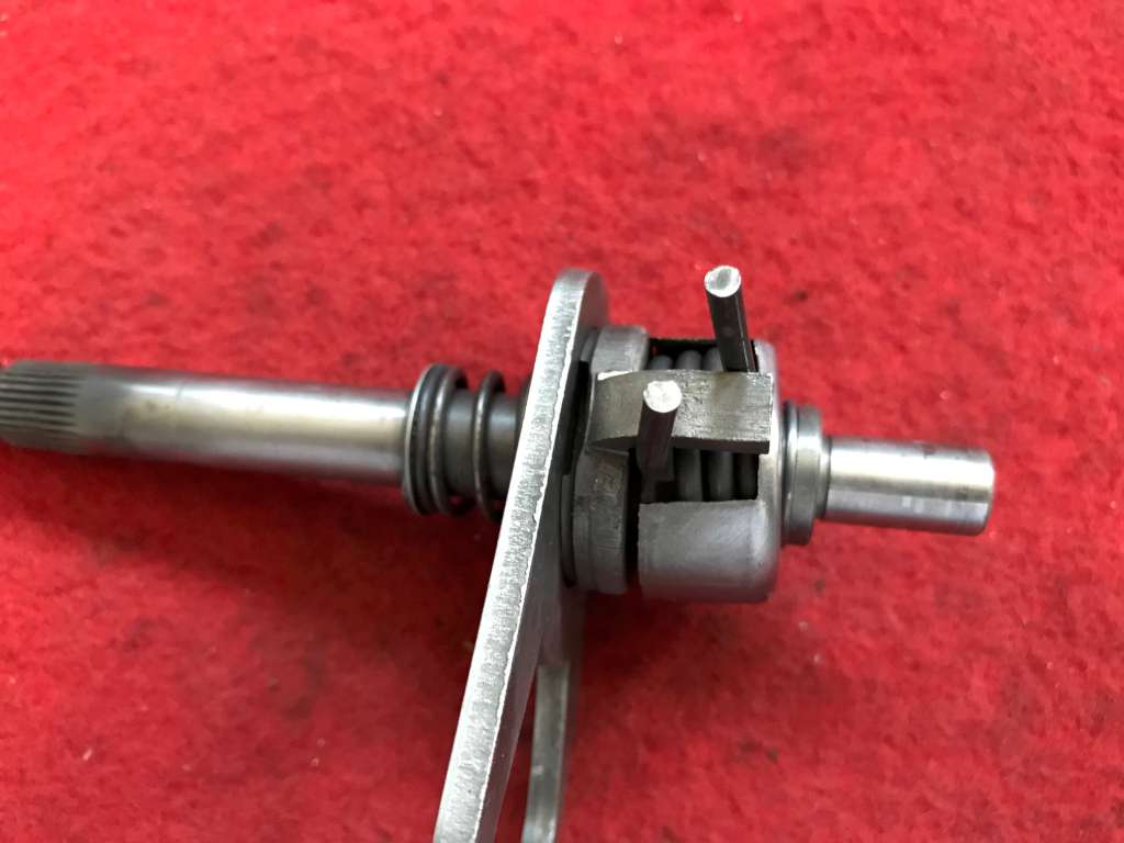 FRANCO MORINI T4 4 SPEED ENGINE GEARBOX SELECTOR SHAFT (KK298)