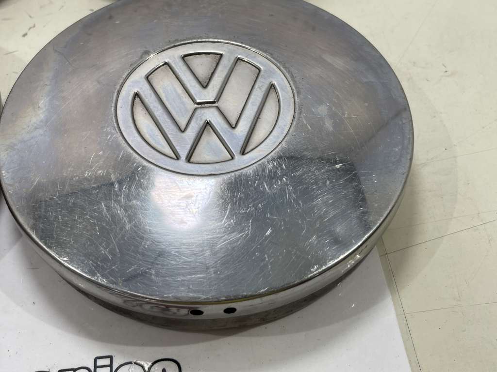 Portachiavi rotondo con coprimozzo VW - 4 cm - UF01606