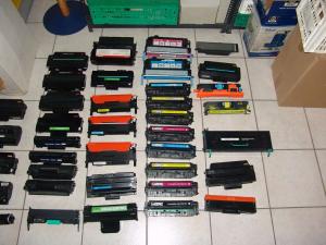 LOTTO STOCK TONER ESAURITI PER STAMPANTI LASER HP LEXMARK SAMSUNG EPSON