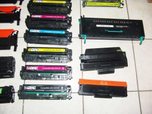 LOTTO STOCK TONER ESAURITI PER STAMPANTI LASER HP LEXMARK SAMSUNG EPSON