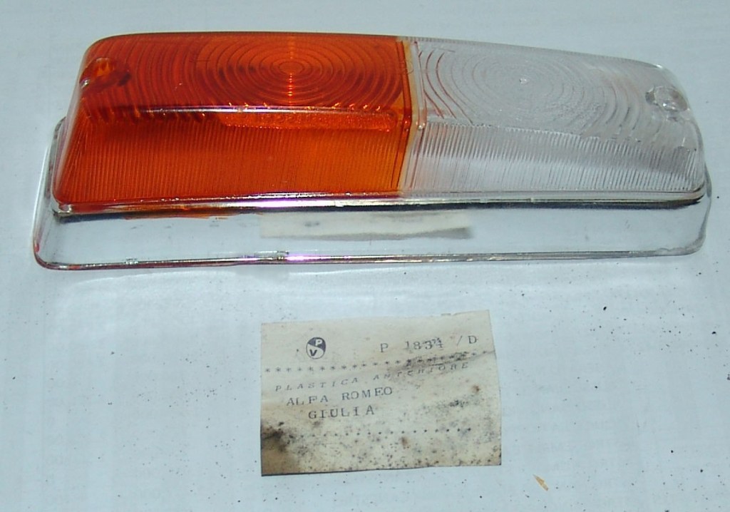 PLASTICA FARO FANALE FRONT LAMP ANTERIORE ALFA ROMEO GIULIA