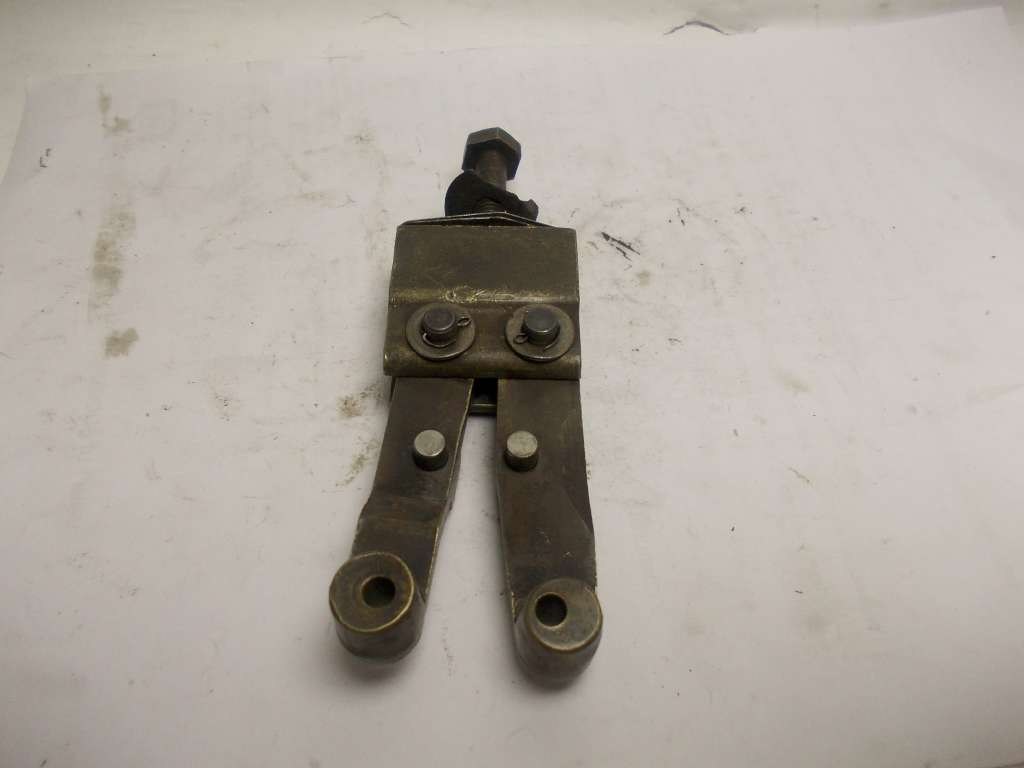 13682 image