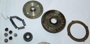 GRUPPO FRIZIONE CLUTCH UNIT BENELLI LETIZIA 3 MARCE (MS3)