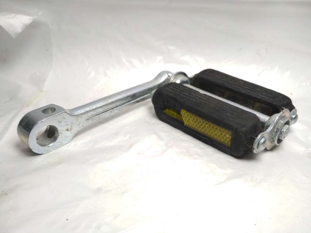 18096 image