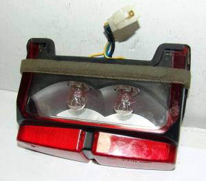 FARO FANALE POSTERIORE TAILLIGHT MOTO  YAMAHA FAZER 600 ANNO 1998 2001