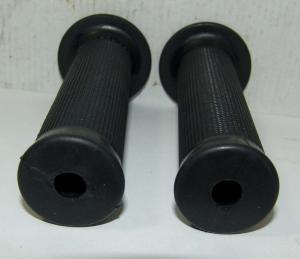 COPPIA MANOPOLE MANUBRIO HANDLEBAR GRIPS VERLICCHI LAVERDA 750 1000 MANUBRIO 22 mm RG0114