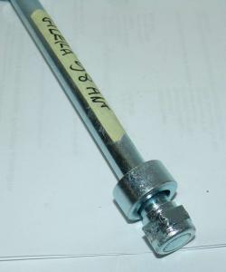 PERNO RUOTA ANTERIORE FRONT AXLE GILERA 98