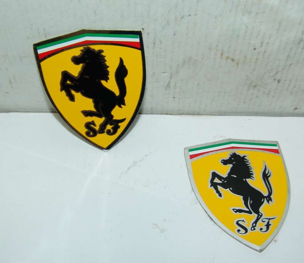 ADHESIVE ADESIVO STEMMA FERRARI 62 mm x 79 mm