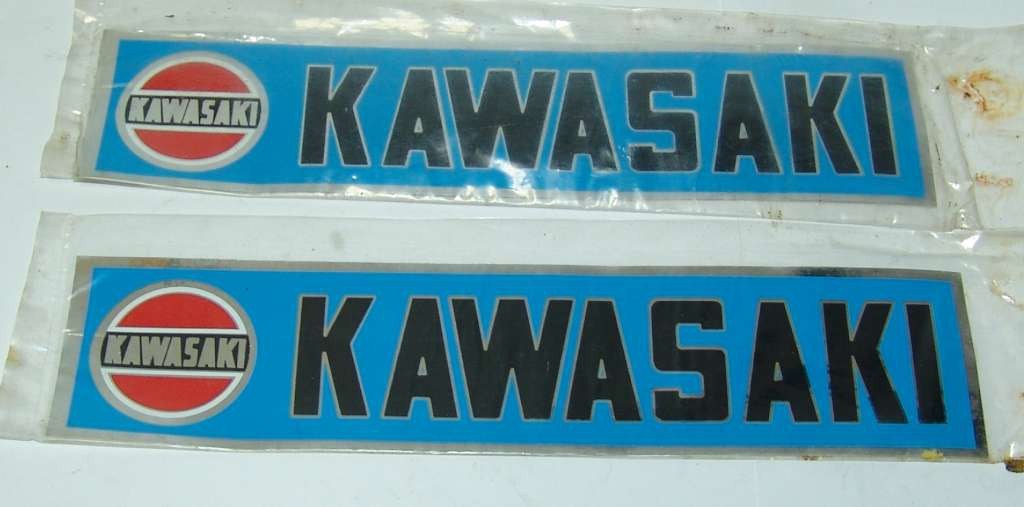 ADHESIVE ADESIVO SCRITTA STEMMA KAWASAKI