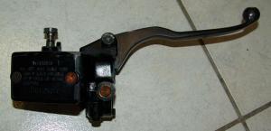 POMPA FRENO BRAKE PUMP TRIUMPH (B198)