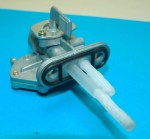 RUBINETTO SERBATOIO BENZINA GAS FUEL VALVE KAWASAKI KZ 550 \'97-\'85 RU1809