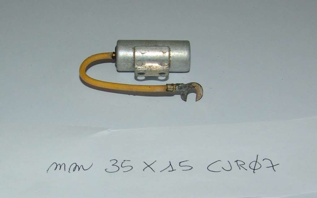 CONDENSATORE CAPACITOR mm 35 x 15 CUR07