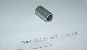 CONDENSATORE CAPACITOR mm 32 x 18 CUR12