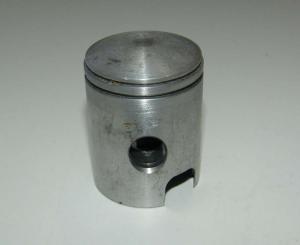 PISTON KOLBEN PISTONE CICLOMOTORE PIAGGIO C108 D.39