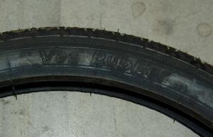 PNEUMATICO TIRE VEE RUBBER 38 J SCOLPITO 2.00 X 17 PN055 BENELLI GILERA MORINI