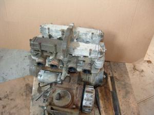 BLOCCO MOTORE ENGINE BLOCK KAWASAKI 650 SOLD ALSO FOR SIZES VENDUTO  A PEZZI (B818)