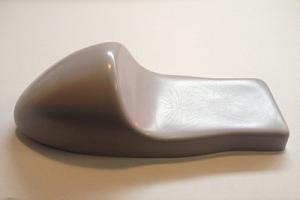 SELLA VETRORESINA FIBERGLASS SADDLE AERMACCHI 350 ALA D\' ORO CC COD.200