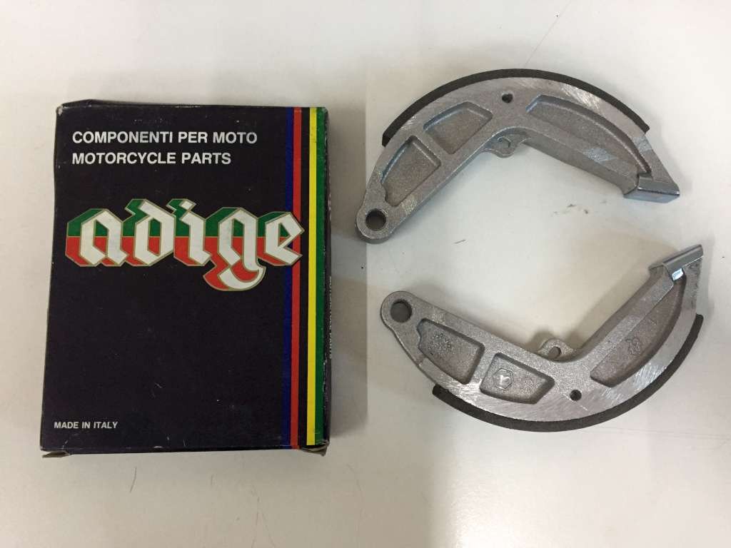 Adige COPPIA GANASCE FRENO BREAK SHOES ADIGE PIAGGIO CIAO BRAVO BOXER SI BOSS GRILLO 1 